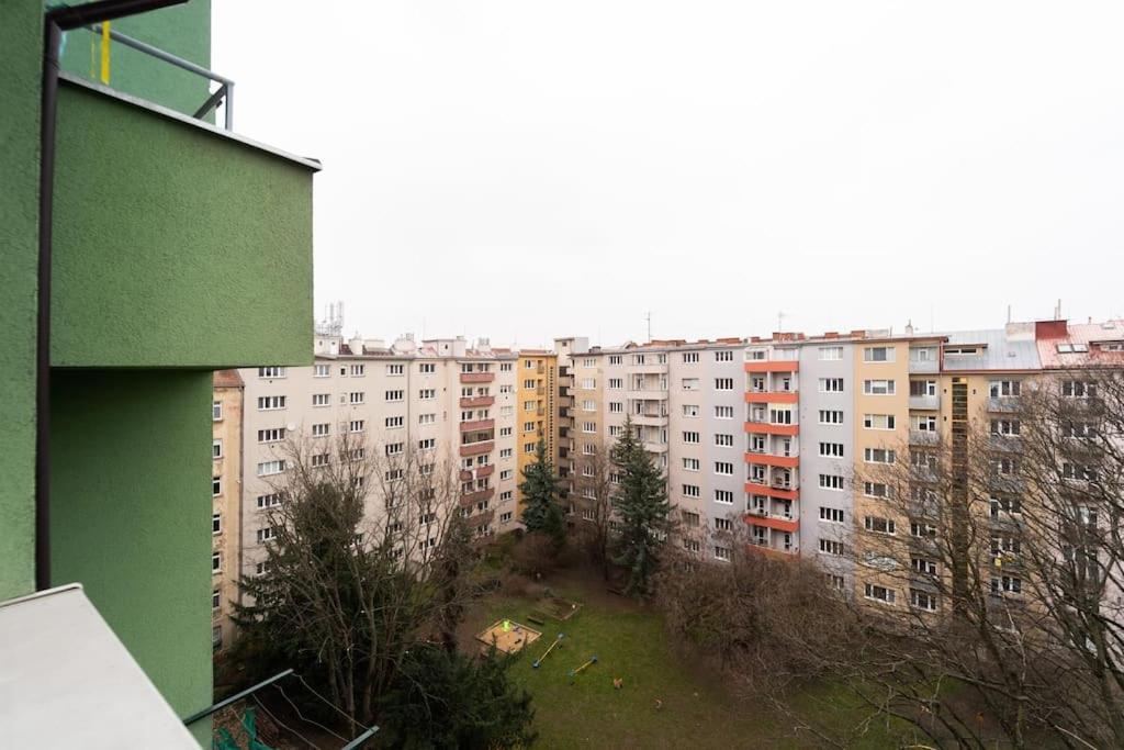 Studio Apartment In Brno-Center Экстерьер фото